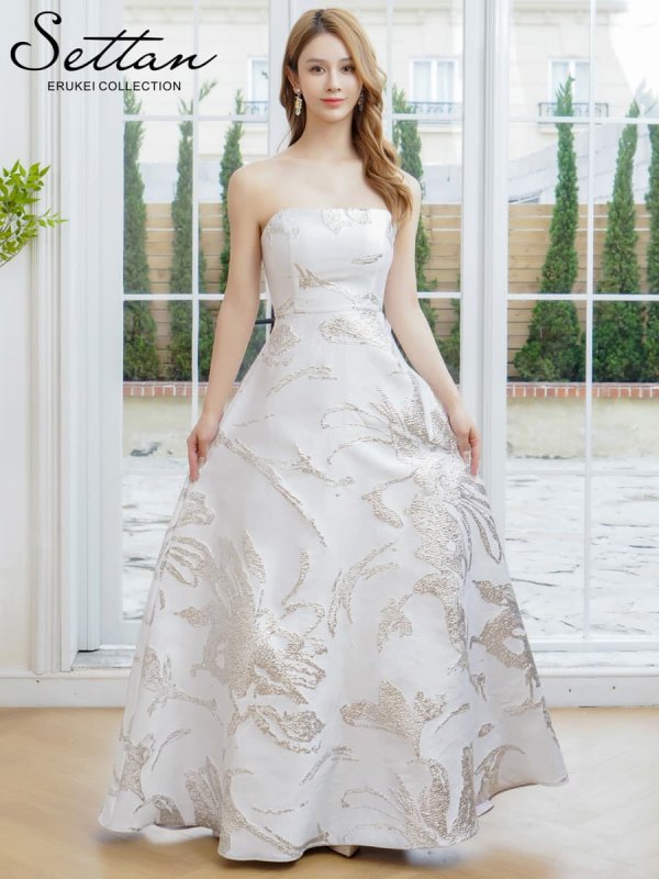 ホワイトxシルバー　モデル：Aoli　身長：162cm　着用サイズ：7号(Sサイズ)