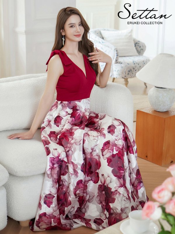 ワインレッドxホワイト モデル:Aoli 身長:162cm:7号(Sサイズ)サイズ