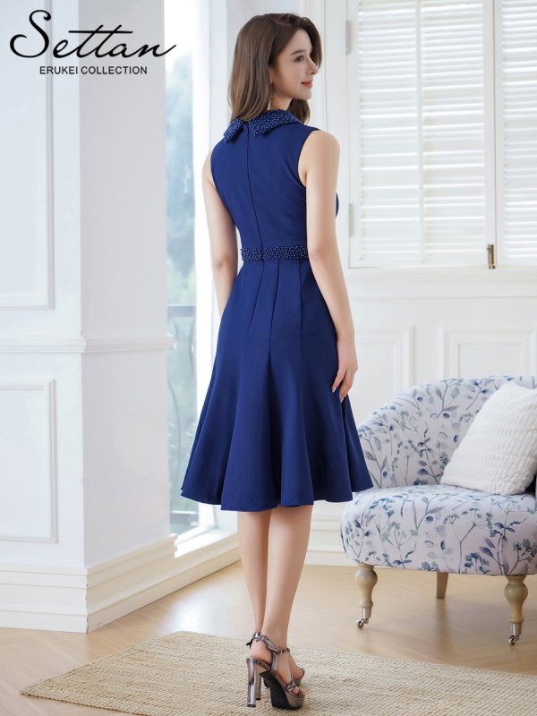 ネイビー モデル:Aoli 身長:162cm 着用サイズ:7号(Sサイズ)