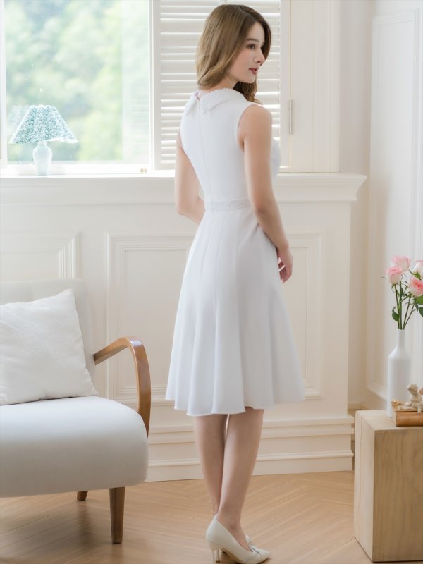 ホワイト モデル:Aoli 身長:162cm 着用サイズ:7号(Sサイズ)