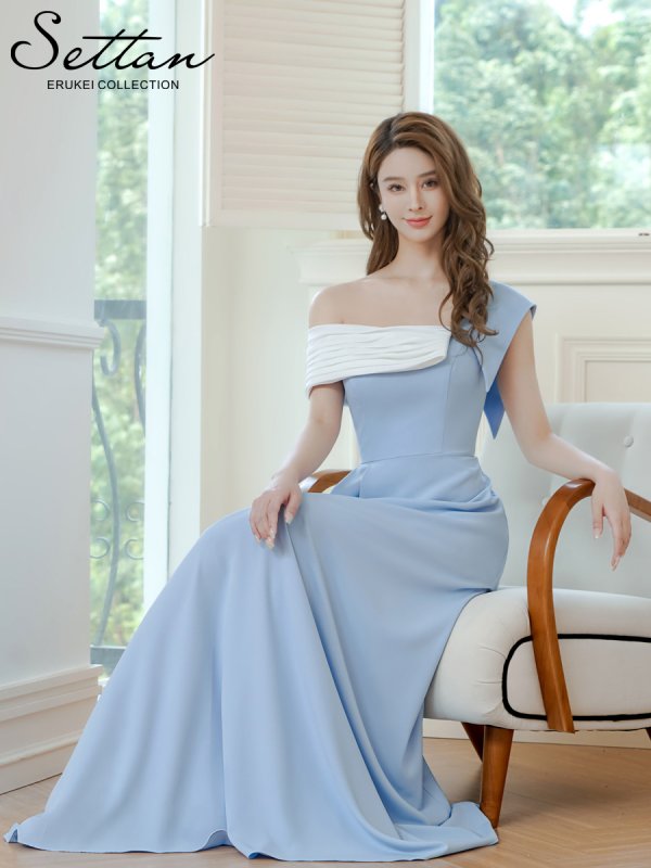 ブルーｘホワイト　モデル：Aoli　身長：162cm　着用サイズ：7号(Sサイズ)