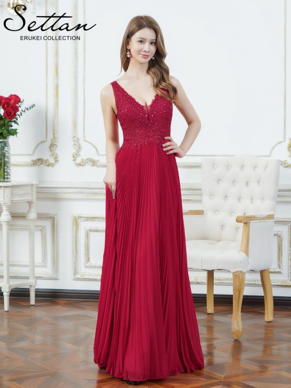 レッド　モデル：Aoli　身長：162cm 着用サイズ：7号(Sサイズ)