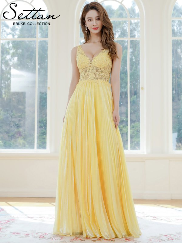 イエロー モデル：Aoli　身長：162cm 着用サイズ：7号(Sサイズ)