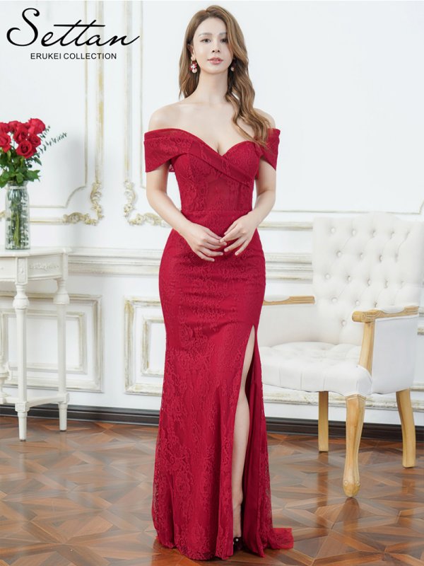 レッド モデル：Aoli　身長：162cm 着用サイズ：7号(Sサイズ)