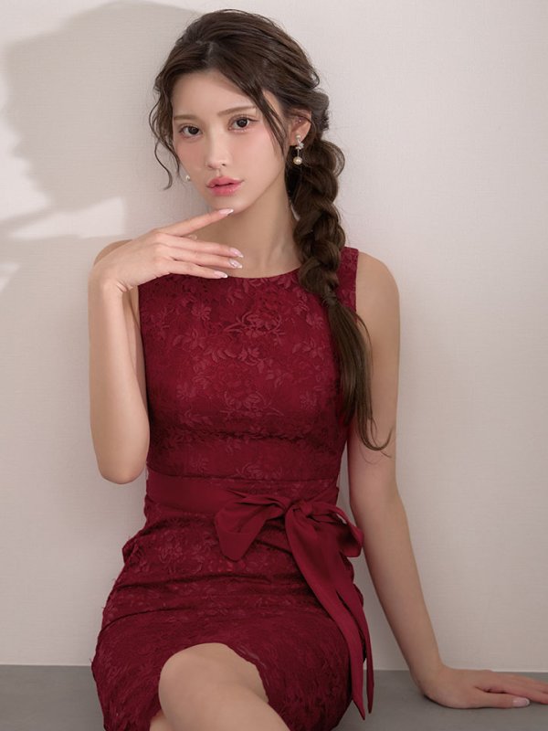 レッド モデル：るりぴ　身長：165cm　着用サイズ：Sサイズ