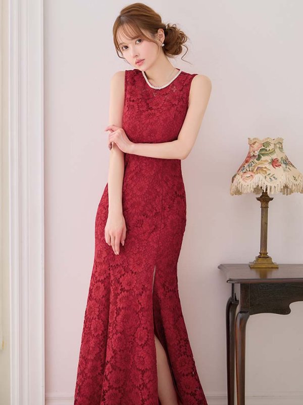 レッド モデル：ゆめ　身長：160cm　着用サイズ：Sサイズ