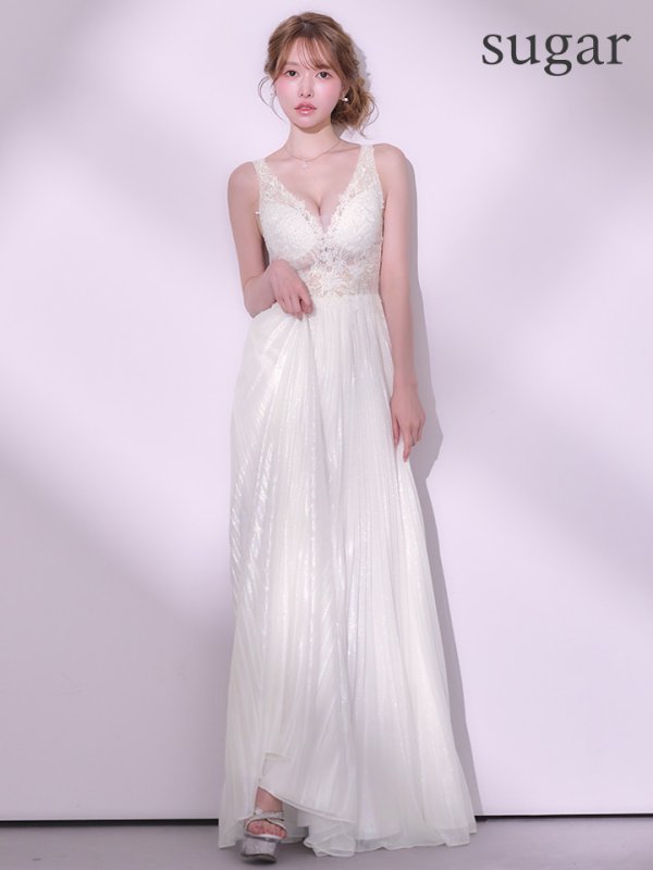 ホワイト モデル：ゆめ　身長：160cm　着用サイズ：7号(Sサイズ)