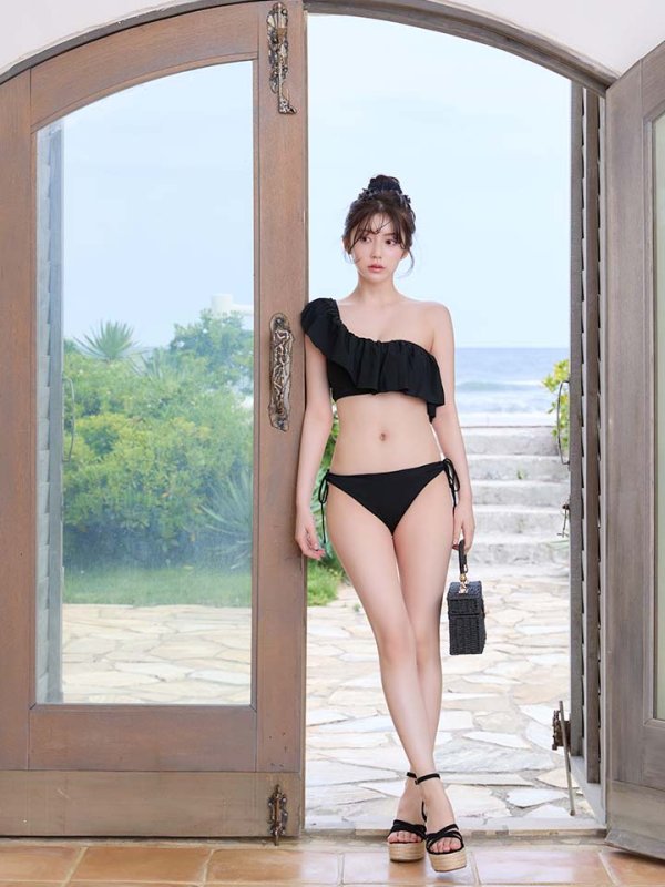 モデル：中野恵那　身長157cm　着用サイズ：Sサイズ