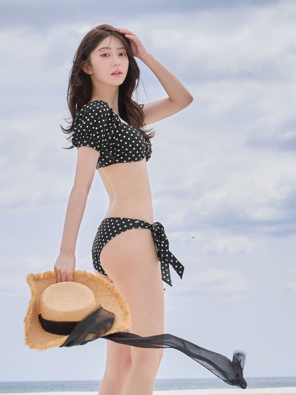 モデル：中野恵那　身長157cm　着用サイズ：Sサイズ
