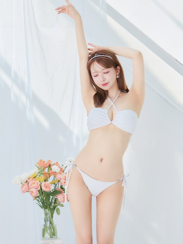 モデル:三上悠亜 身長159cm 着用サイズ:Sサイズ