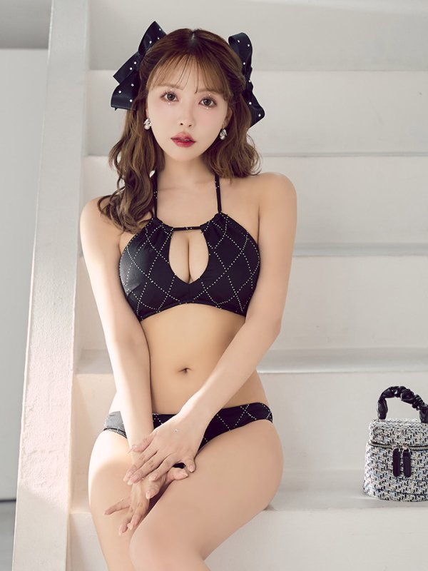 画像1: 【予約 / 6月上旬発送予定】【ビキニ】【水着】アーガイル風バストアップホルターネックビキニ 2点セット [YMT]