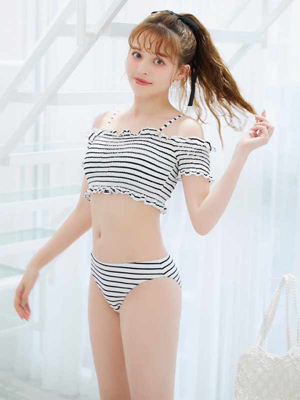 モデル：加藤ナナ　身長：160cm　着用サイズ：Sサイズ