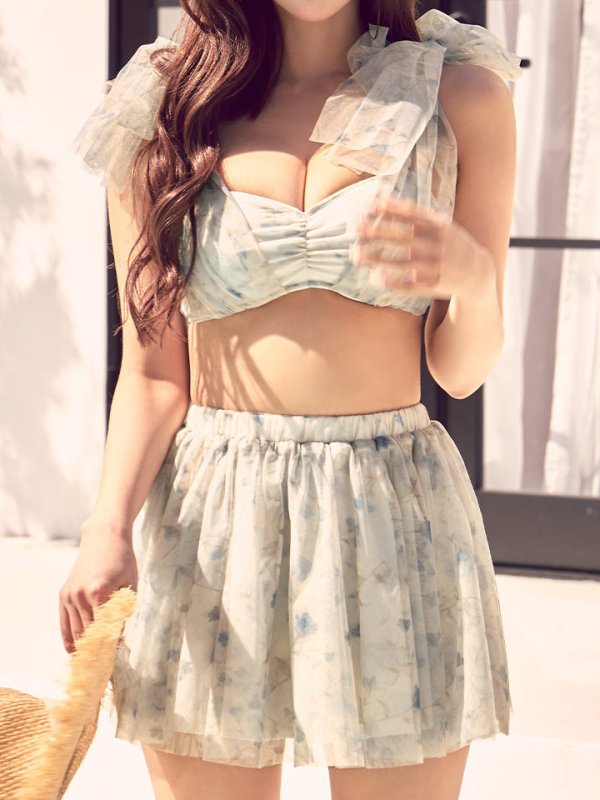 モデル：三上悠亜　身長：159cm　着用サイズ：Sサイズ