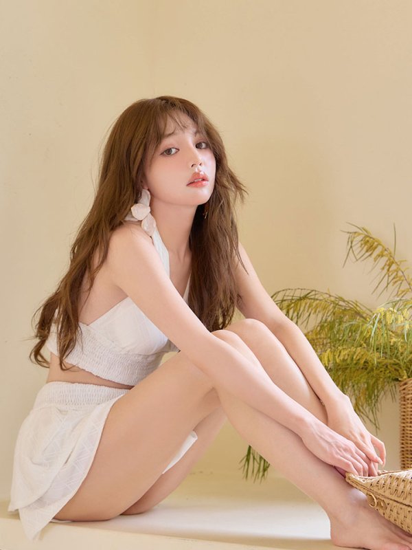 アイボリー　モデル：吉木千沙都(ちぃぽぽ)　身長：158cm　着用サイズ：Sサイズ