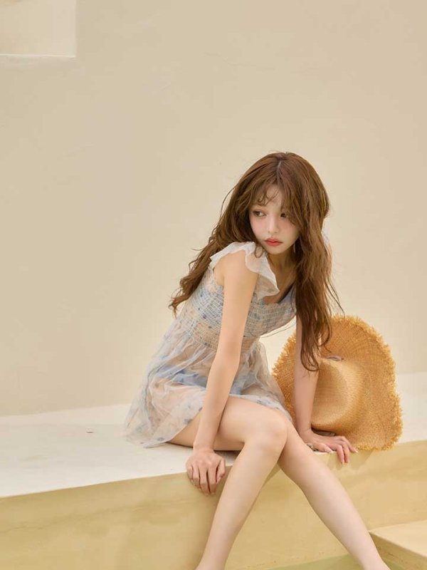 ブルー　モデル:吉木千沙都（ちぃぽぽ） 身長:158cm 着用サイズ:Sサイズ