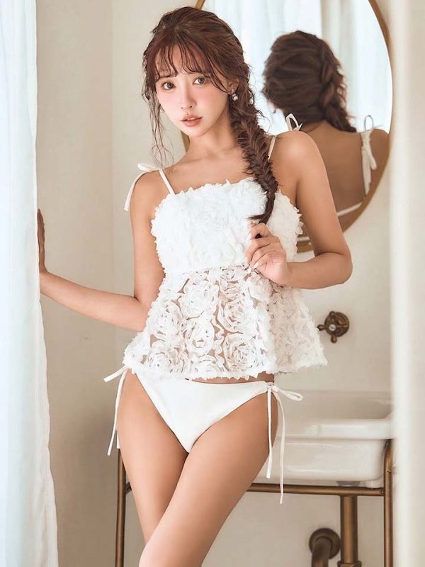 アイボリー　モデル：三上悠亜　身長：159cm　着用サイズ：Sサイズ