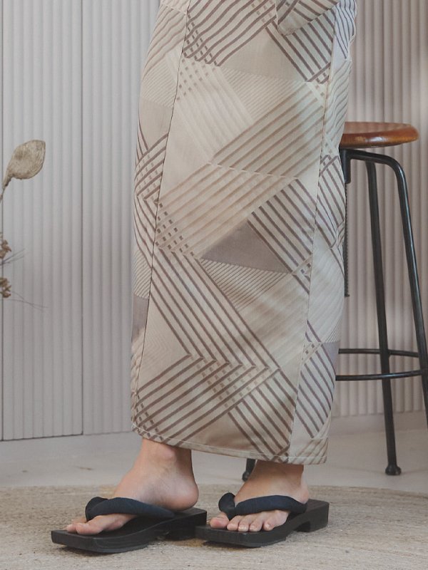 画像16: 【即日発送！】【メンズ浴衣】ベージュ幾何学的模様浴衣【浴衣３点セット 浴衣/帯/下駄】[YMT]