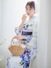 画像1: 【即日発送！】【浴衣】白地に水彩牡丹のクラシック浴衣  【浴衣３点セット 浴衣/帯/下駄】 グラデーション帯 siwa-g09 / HIMO-900-yn-4-GYxGY / YA-953-kn-BL   / HEKO-800-sb-5-W / GETA-02-ok-3-LBL [YMT] (1)