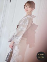 【浴衣】ベージュ地にアネモネの大人花浴衣 OBI-siwa-200-kj-9-BR / HIMO-900-yn-7-MOC  / HEKO-800-sb-5-W / GETA-02-ok-2-IV [ YMT ]