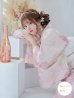 画像2: 【即日発送】【浴衣】大人スウィート/ピンク地x百合浴衣 【浴衣３点セット 浴衣/帯/下駄】 OBI-siwa-200-kj-13-OW/ HIMO-900-yn-8-P/ YA-1079-kj-6-W / HEKO-800-sb-4-P/ GETA-02-ok-5-P  [YMT] (2)