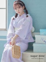 【浴衣セール】【浴衣】ライラックの可憐な花浴衣（OBI-siwa-200-kj-13-OW / HIMO-900-yn-4-GYxGY / YA-1079-kj-3-W / HEKO-800-sb-5-W / GETA-02-ok-3-LBL） [YMT]