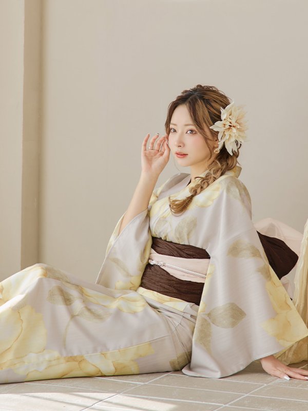 モデル:PyunA.　身長:160cm　着用サイズ:Fサイズ