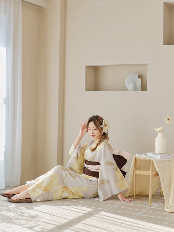 モデル:PyunA.　身長:160cm　着用サイズ:Fサイズ