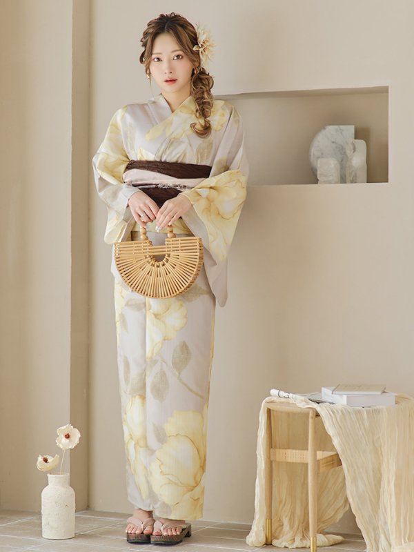 モデル:PyunA.　身長:160cm　着用サイズ:Fサイズ