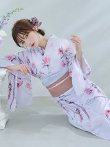 【即日発送】【Riuコラボ】ボタニカルフラワーと蝶々の浴衣 OBI-lame-400-kj-4-DuP / HIMO-900-yn-5-IV / HEKO-800-sb-5-WH / YA-73-kn-MVPL / YA-953-kn-W / GETA-01-kj-7-P [yo/YMT]