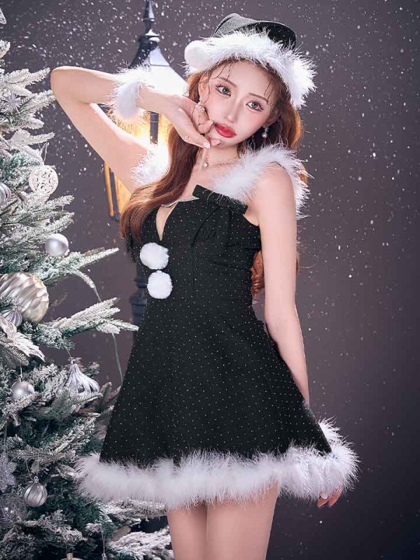 モデル:明日花キララ　 身長:162cm　着用サイズ:Sサイズ