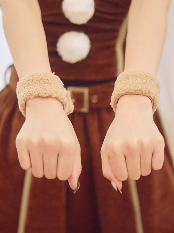 "モデル:吉木千沙都 身長:158cm　着用サイズ:Sサイズ