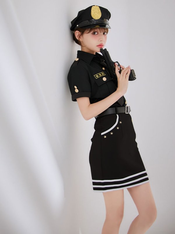 モデル：吉木千沙都 身長：158cm 着用サイズ：Sサイズ着用