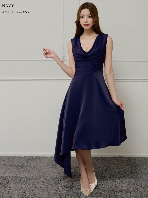 ネイビー モデル：あみ　身長：163cm　着用サイズ：XSサイズ