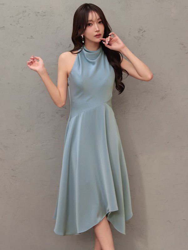 ブルー　モデル：七瀬みほ　身長：162cm　着用サイズ：XSサイズ