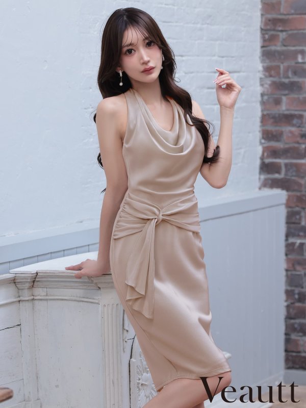 ベージュ モデル：七瀬みほ　身長：162cm　着用サイズ：XSサイズ