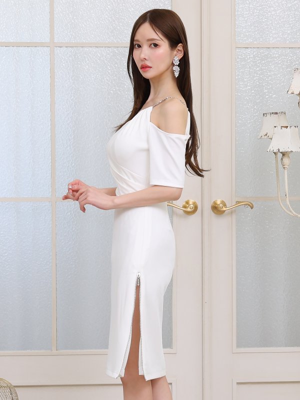 ホワイト モデル:ゆめ 身長:160cm 着用サイズ:XSサイズ