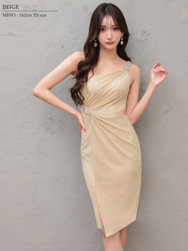 ベージュ　 モデル：みほ　身長：162cm　着用サイズ：XSサイズ