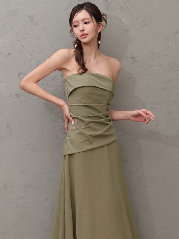 カーキ　モデル：カレン　身長：165cm　着用サイズ：XSサイズ