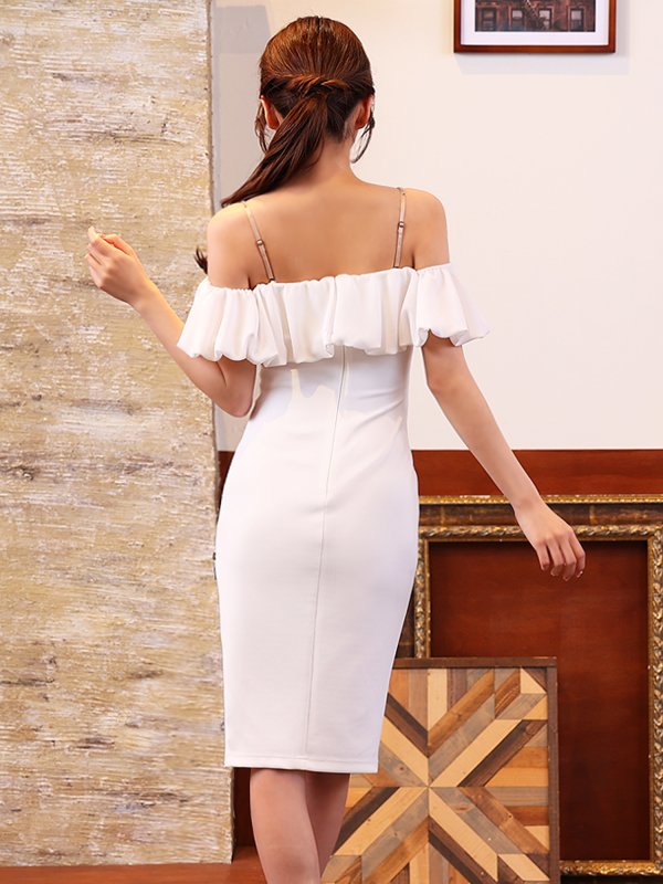 ホワイト モデル:七瀬みほ 身長:162cm 着用サイズ:XSサイズ