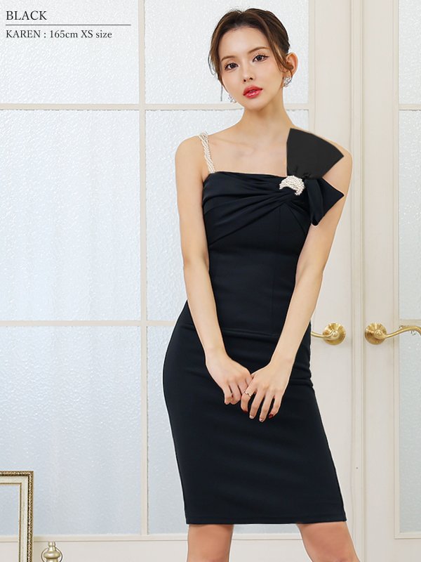ブラック モデル：カレン　身長：165cm　着用サイズ：XSサイズ