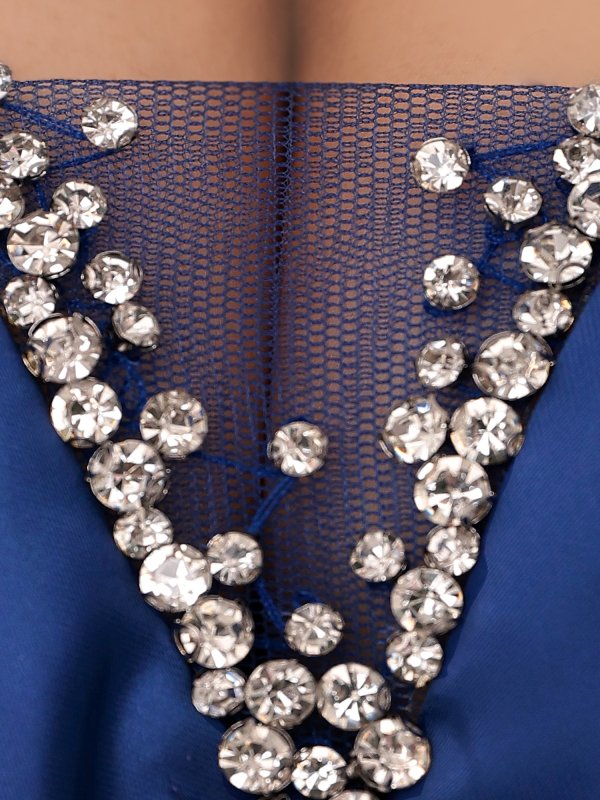 ロイヤルブルー　モデル：りの　身長：157cm　着用サイズ：XSサイズ