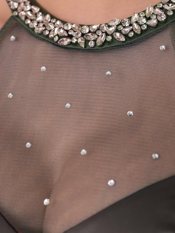 グレー　モデル：七瀬みほ　身長：162cm　着用サイズ：XSサイズ