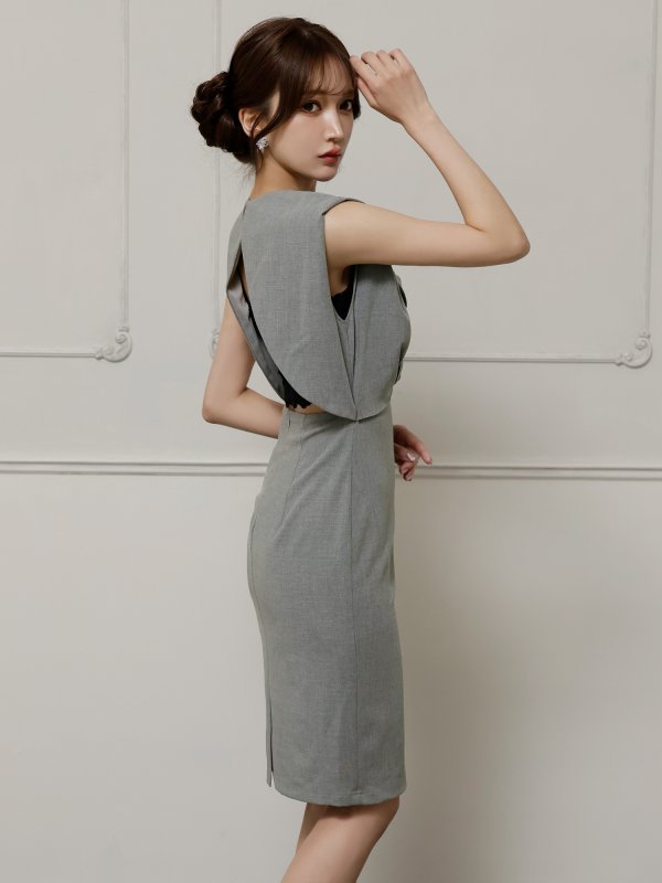 グレー　モデル：七瀬みほ　身長：162cm　着用サイズ：XSサイズ