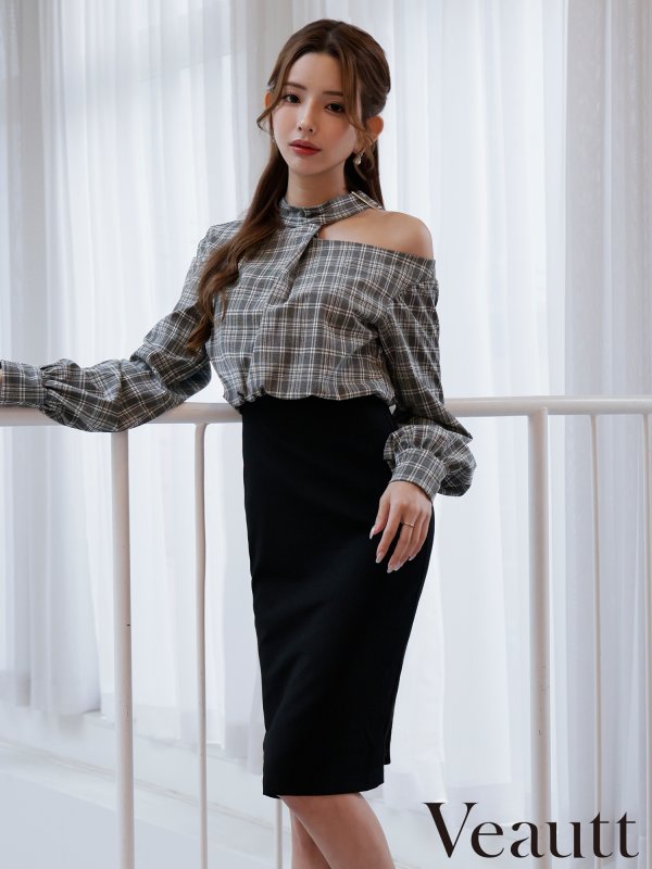 ダークグレー　モデル：あみ　身長：163cm　着用サイズ：XSサイズ