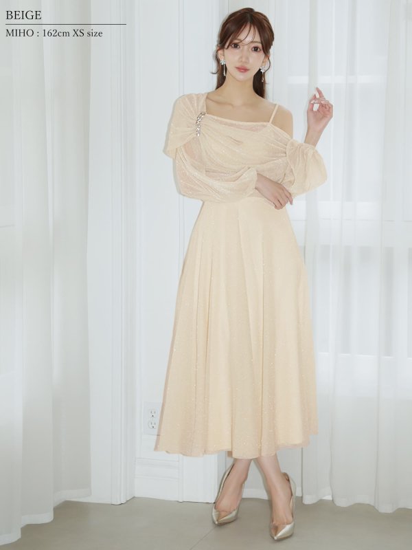 ベージュ　モデル：みほ　身長：162cm　着用サイズ：XSサイズ