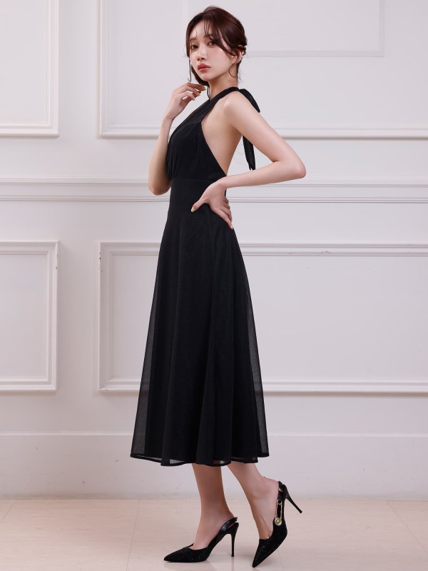 ブラック　モデル：七瀬みほ　身長：162cm　着用サイズ：XSサイズ