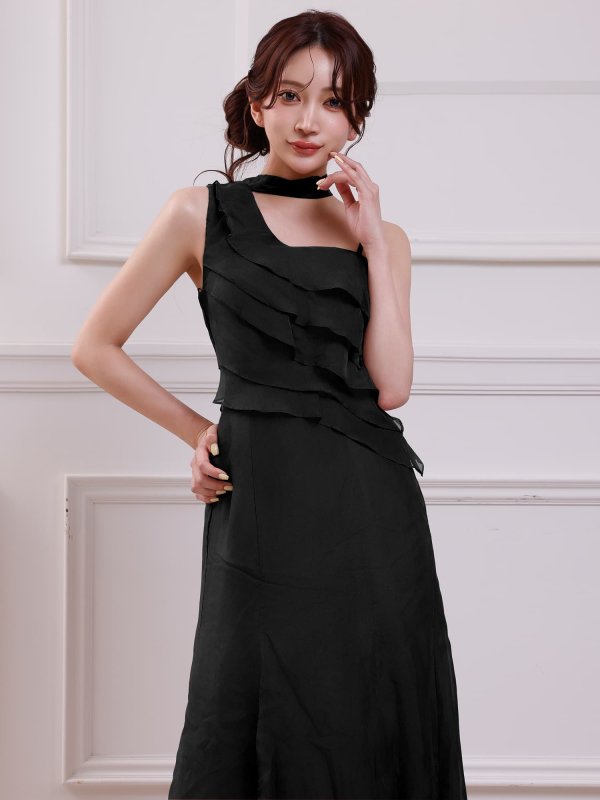 ブラック　モデル：七瀬みほ　身長：162cm　着用サイズ：XSサイズ