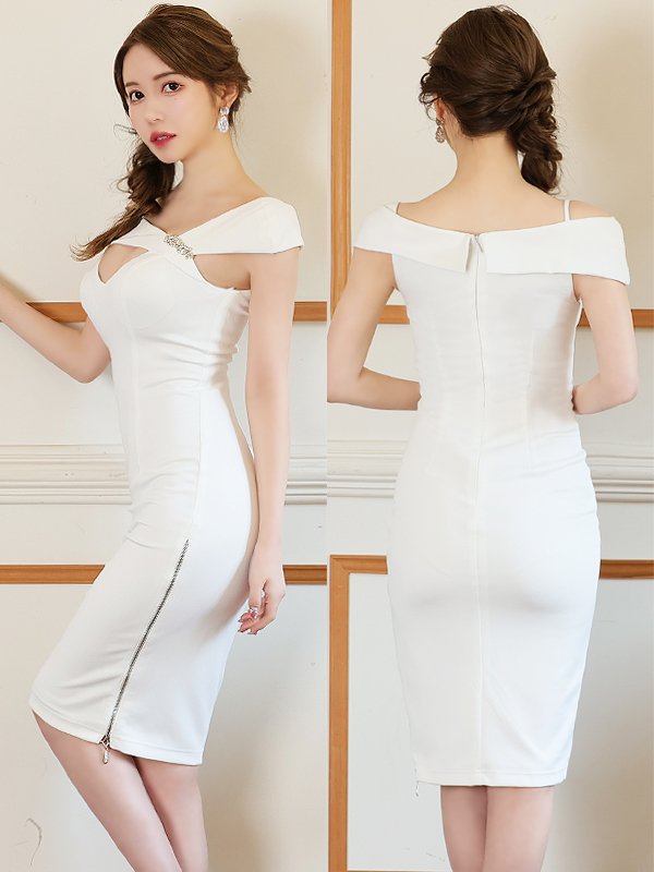 画像9: XSサイズあり【Veautt/ヴュート】【OF05】デコルテクロス/ アシンメトリー/ ビジューブローチ/ ミディアム/ ひざ丈/ タイト/ ミディアムドレス/ キャバドレス