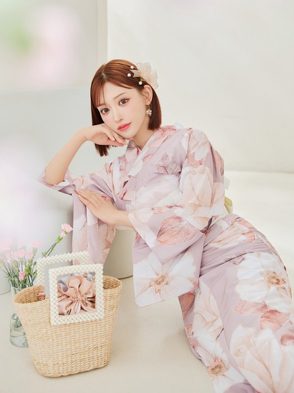 モデル：明日花キララ　身長：162cm　着用サイズ：Fサイズ