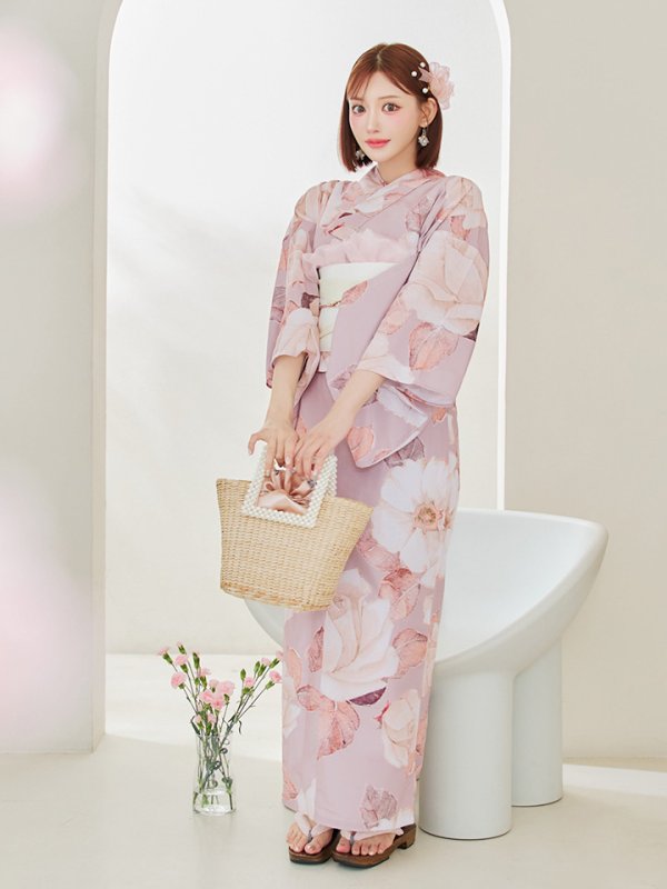 モデル：明日花キララ　身長：162cm　着用サイズ：Fサイズ